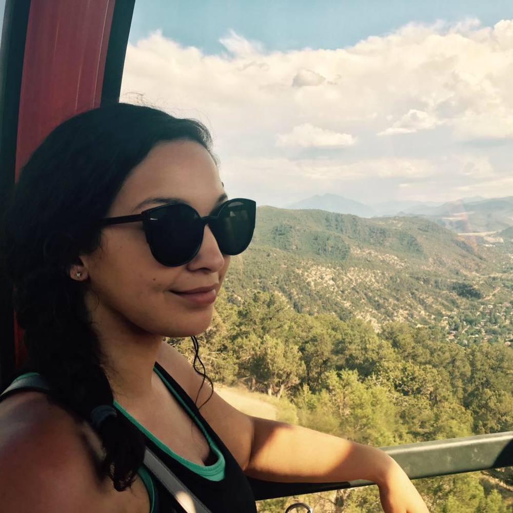 Meet your Posher, Elizabeth